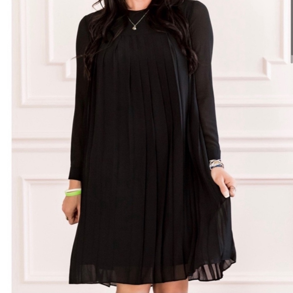 Rachel Parcell x savannah Tate black pleated dress